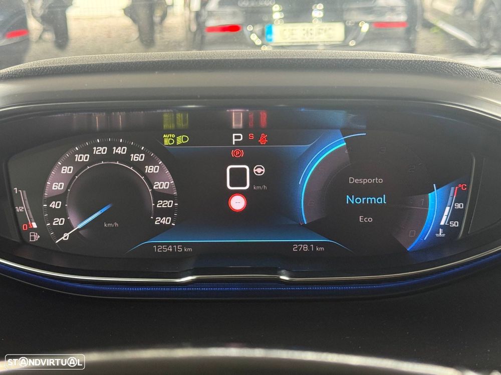 Peugeot 3008 1.5 BlueHDi GT Pack EAT8 - 38