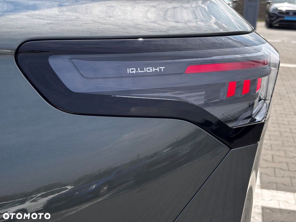 Volkswagen Tiguan - 11