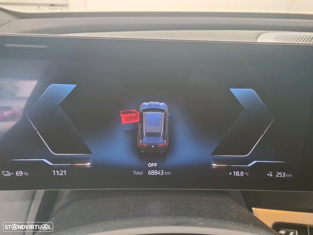 BMW iX xDrive 40 - 8