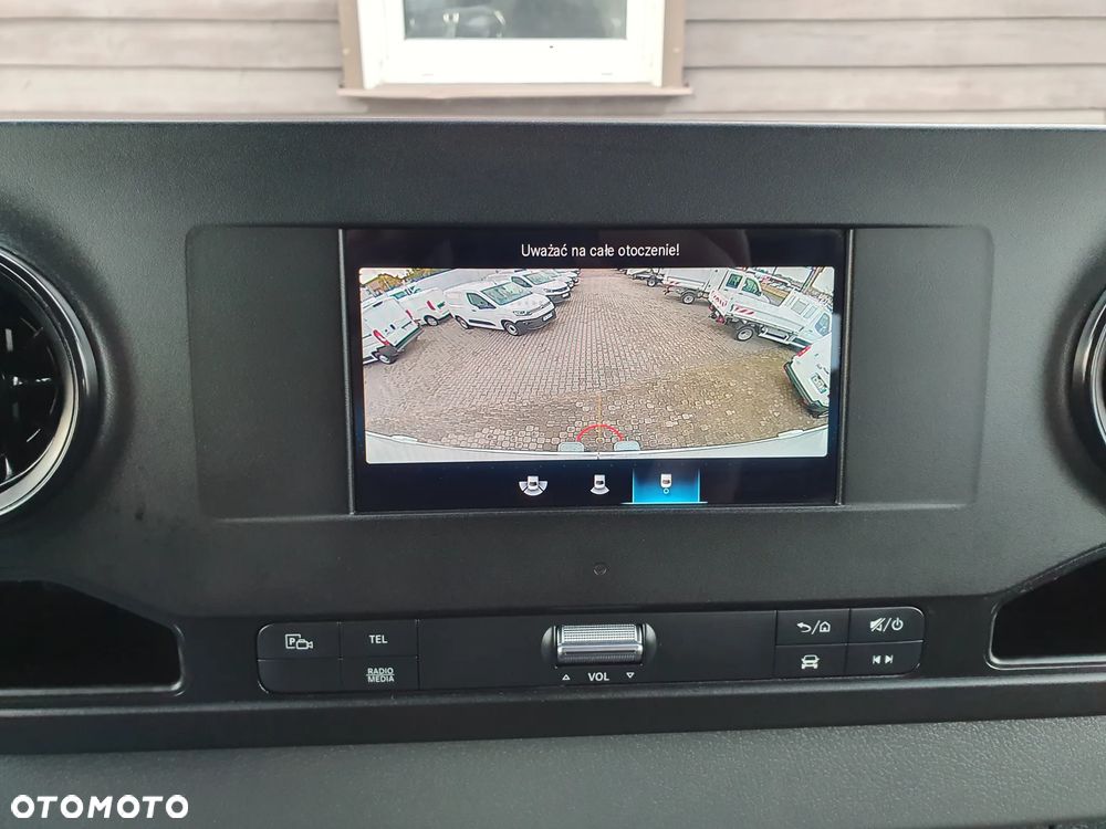 Mercedes-Benz Sprinter - 38