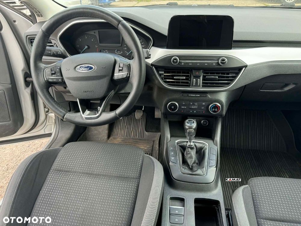 Ford Focus 1.5 TDCi Titanium ASS - 8