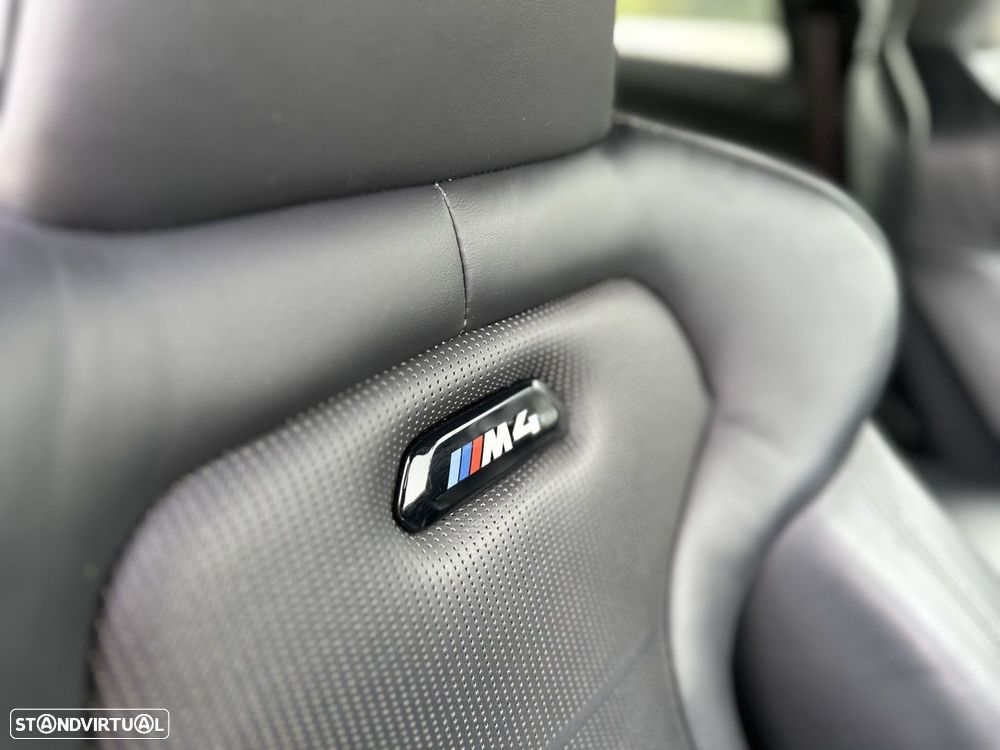BMW M4 Coupe DKG Competition - 18