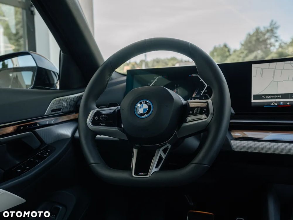 BMW Seria 5 530e xDrive - 8