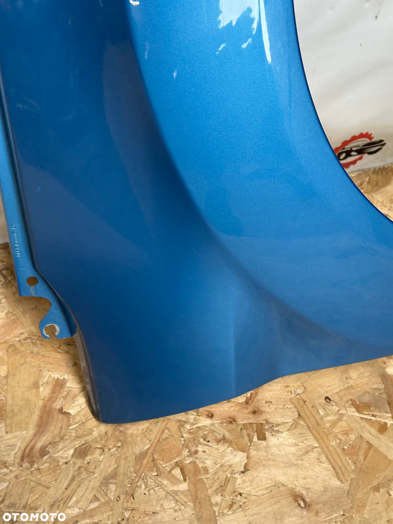 BŁOTNIK PRZEDNI PRAWY FORD FIESTA MK7  99 - 3