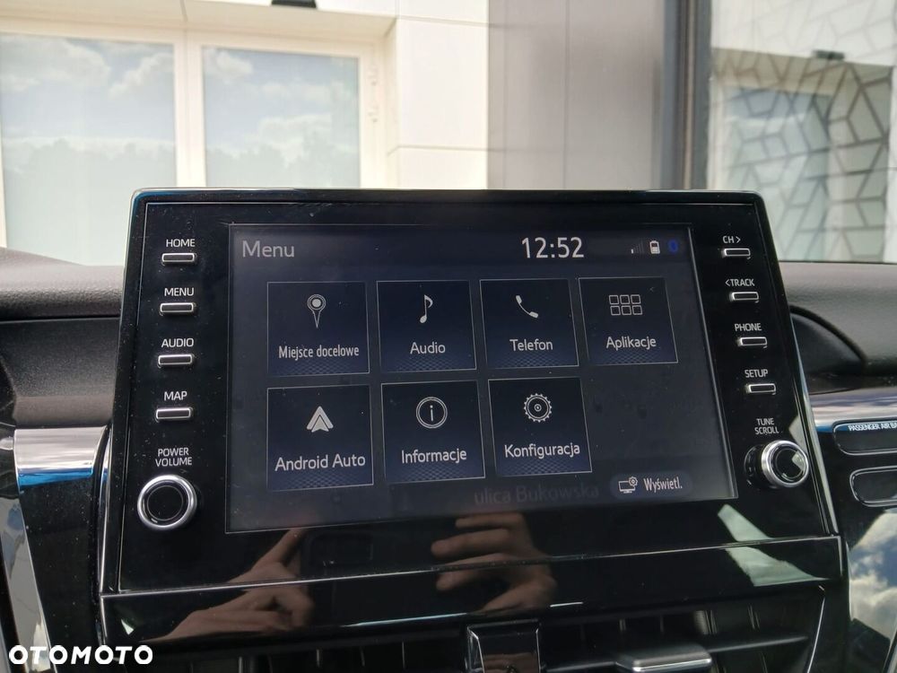 Toyota Camry - 18