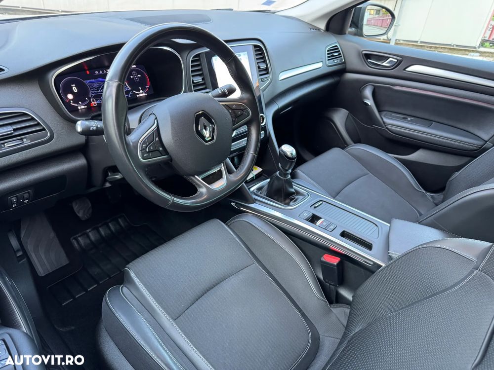 Renault Megane BLUE dCi 115 INTENS - 11