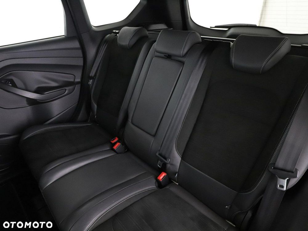Ford Kuga 1.5 EcoBoost 2x4 ST-Line - 18