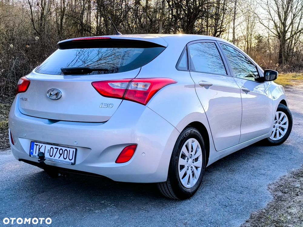 Hyundai i30 1.6 CRDI Trend - 3
