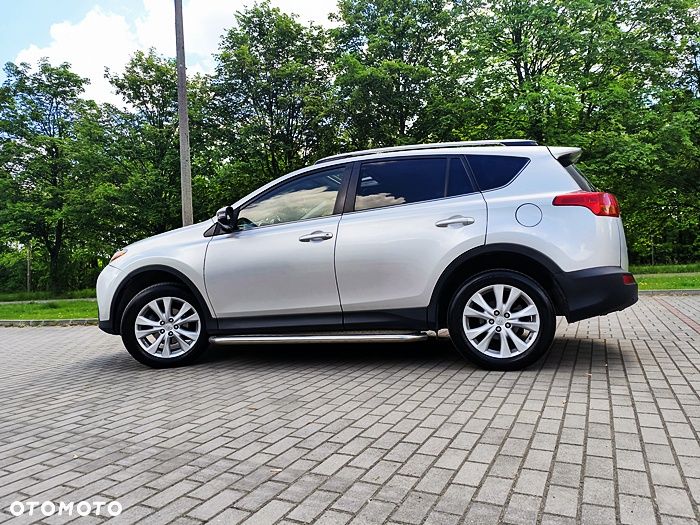 Toyota RAV4 - 6