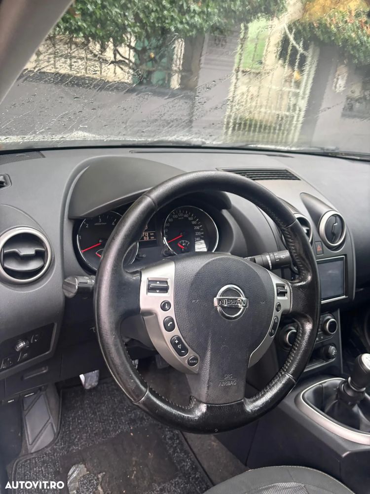 Nissan Qashqai 1.5 dCi DPF 360 - 9