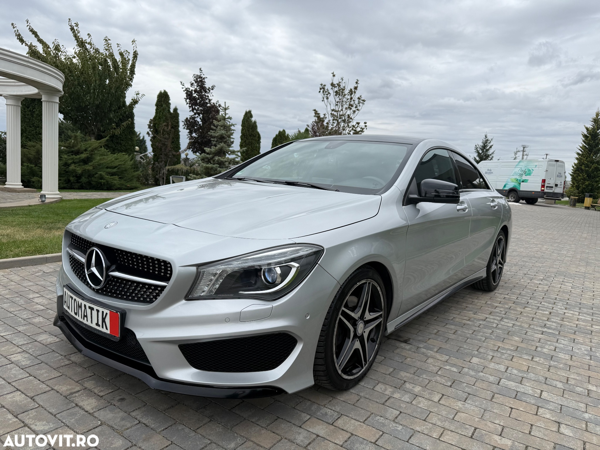 Mercedes-Benz CLA 180 7G-DCT AMG Line - 6