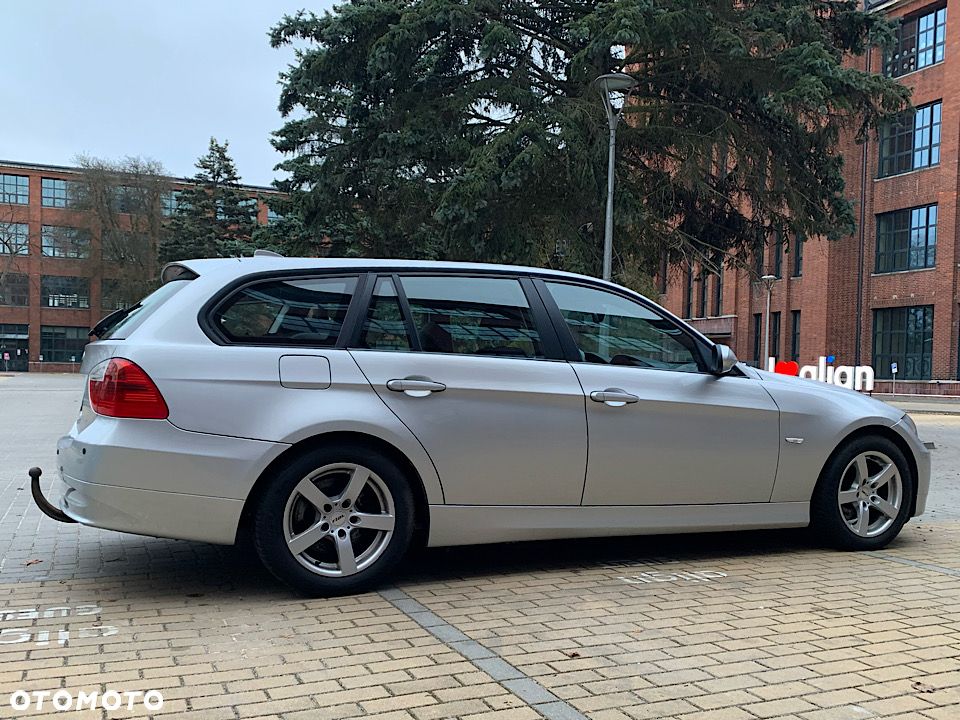 BMW Seria 3 - 21