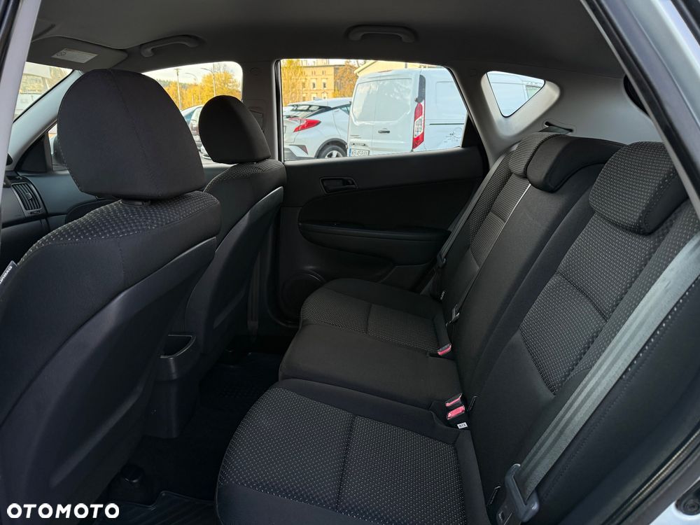 Hyundai i30 1.4 Blue Comfort - 12