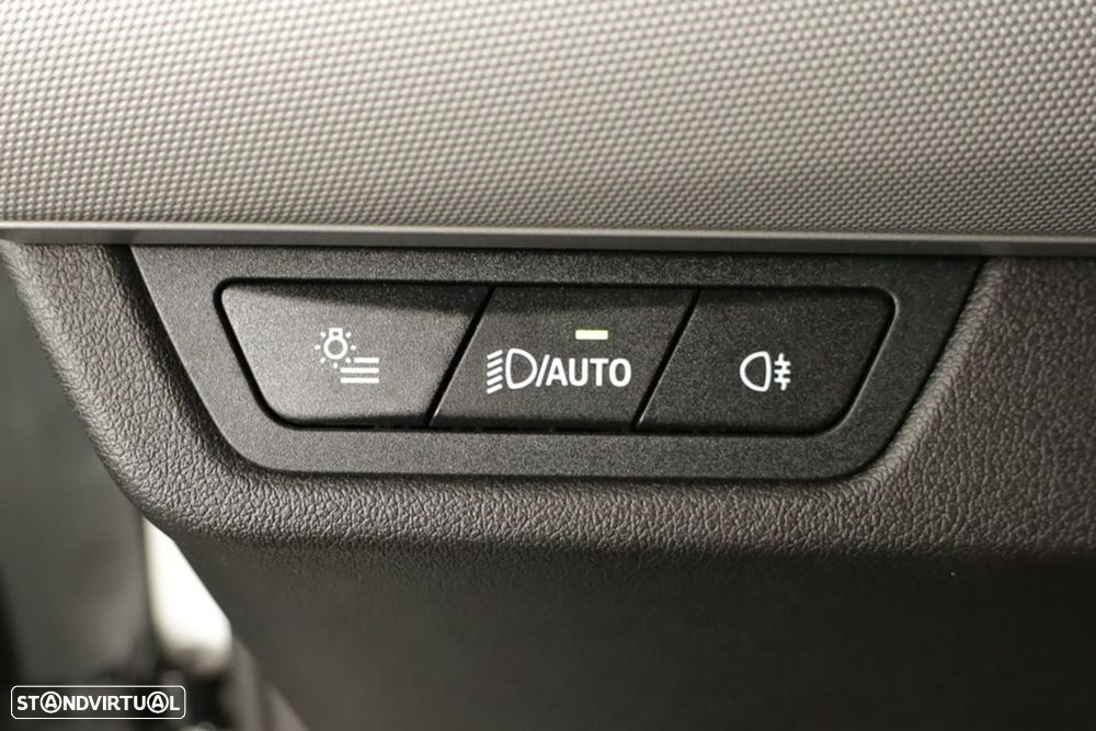 BMW 218 Active Tourer i Auto - 17