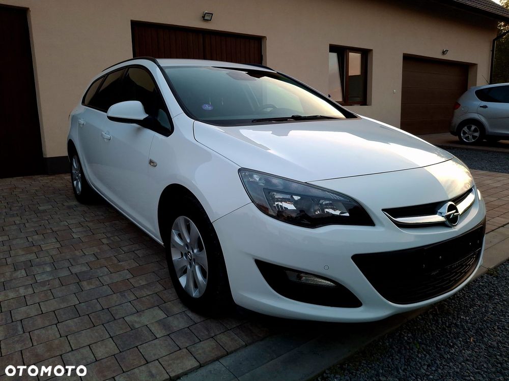 Opel Astra 1.4 Turbo Selection - 4