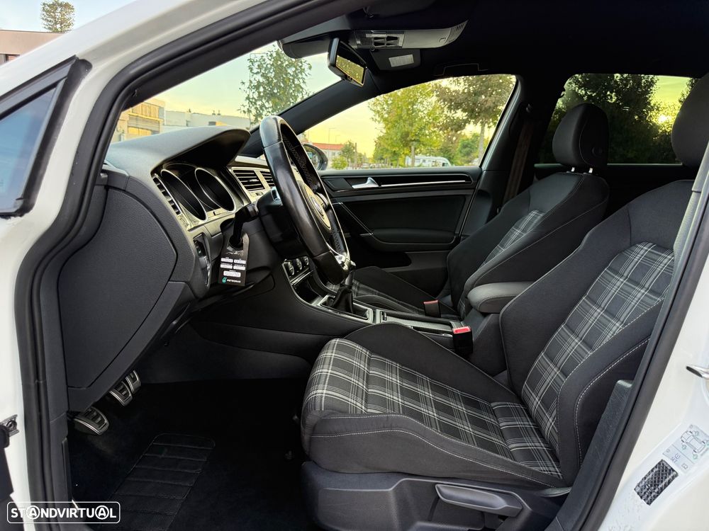 VW Golf 2.0 TDi GTD - 20