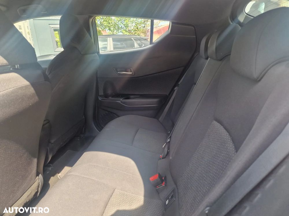 Toyota C-HR 1.8 HSD 4x2 CVT C-enter - 9