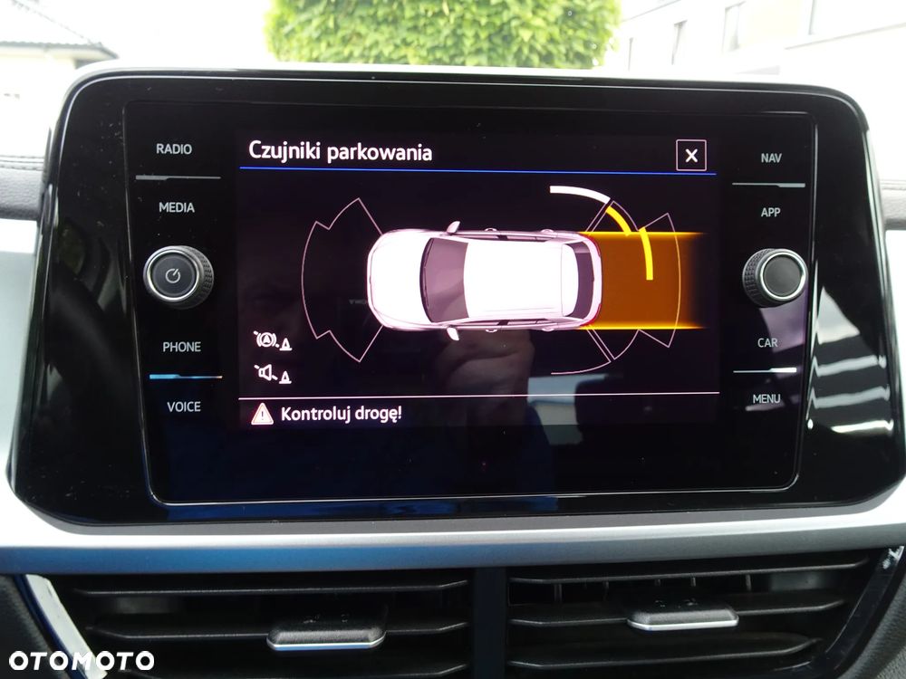 Volkswagen T-Roc 1.5 TSI Life - 27