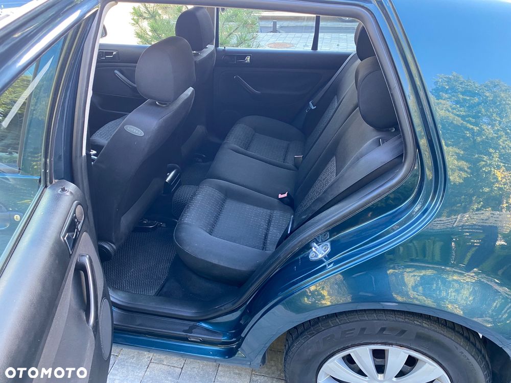 Volkswagen Golf IV 1.4 16V Basis - 11