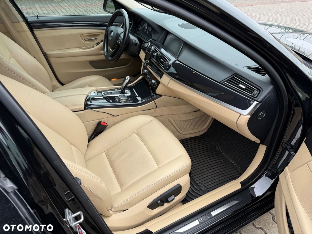 BMW Seria 5 520d - 5