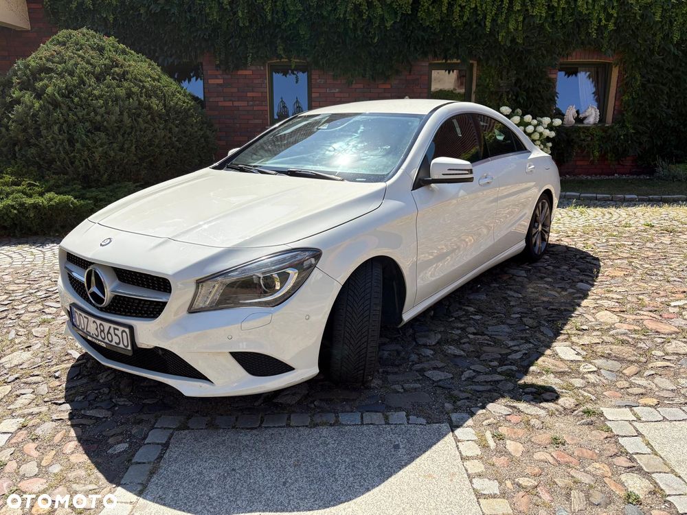 Mercedes-Benz CLA - 12