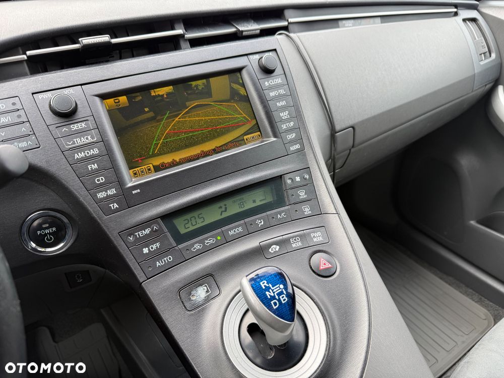 Toyota Prius - 13