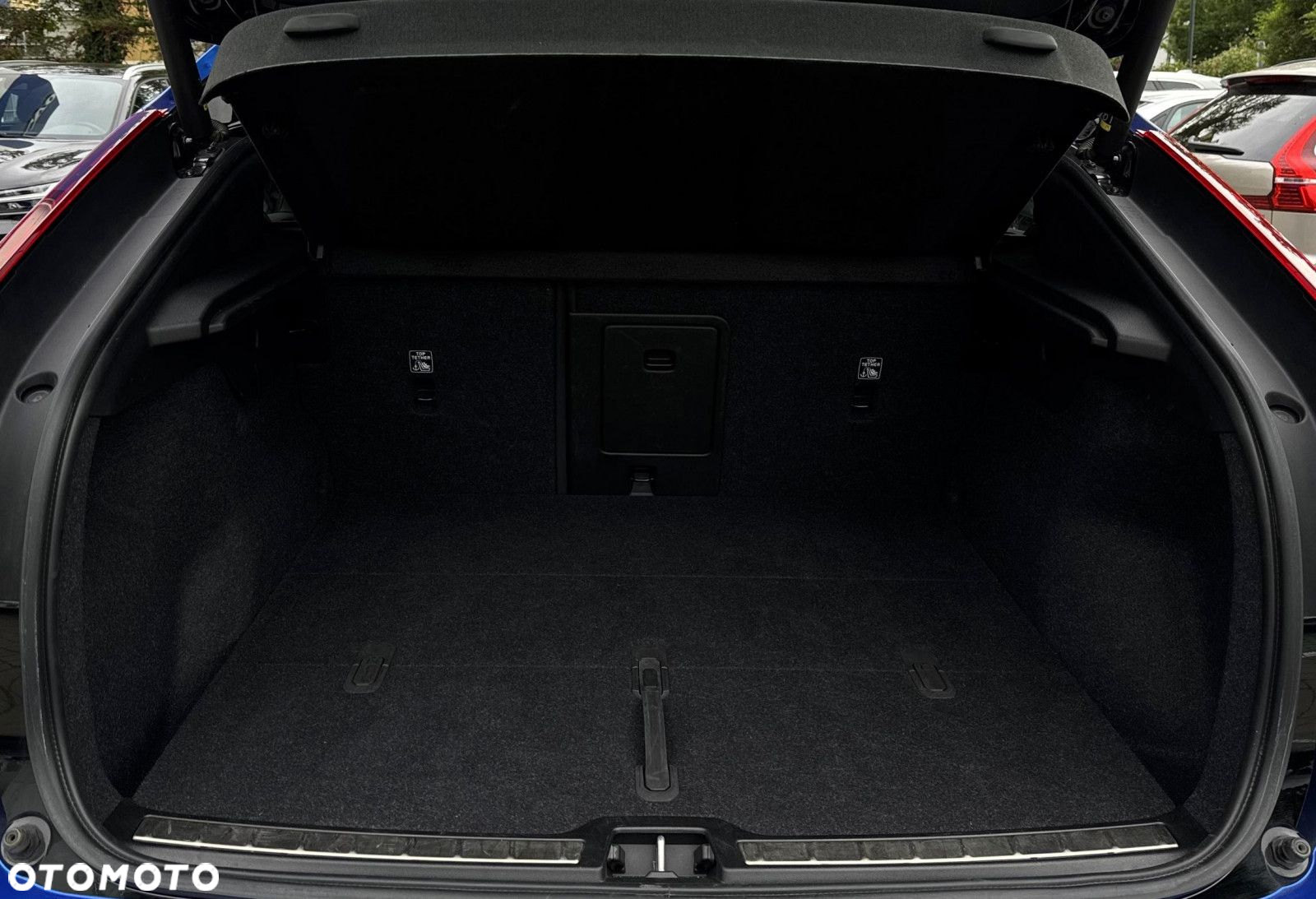 Volvo C40 - 32