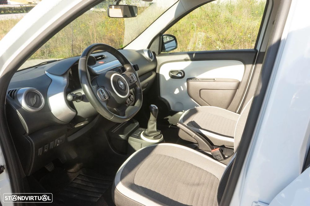 Renault Twingo 1.0 SCe Limited - 29