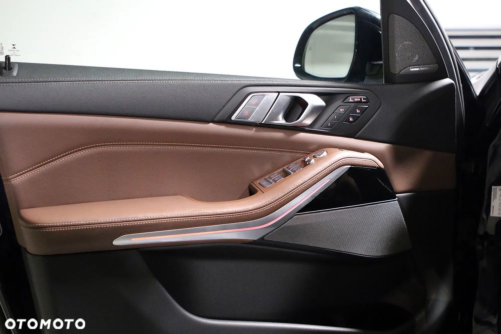 BMW X7 xDrive40i sport - 24