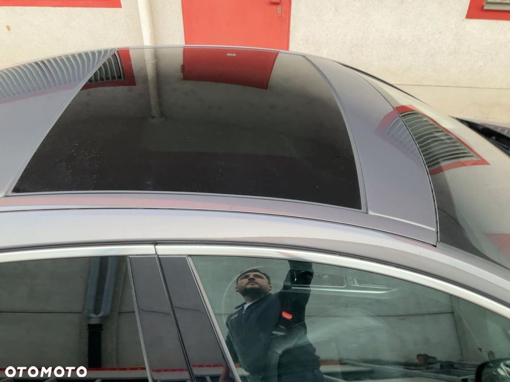 Jaguar XF 30d Prestige - 32