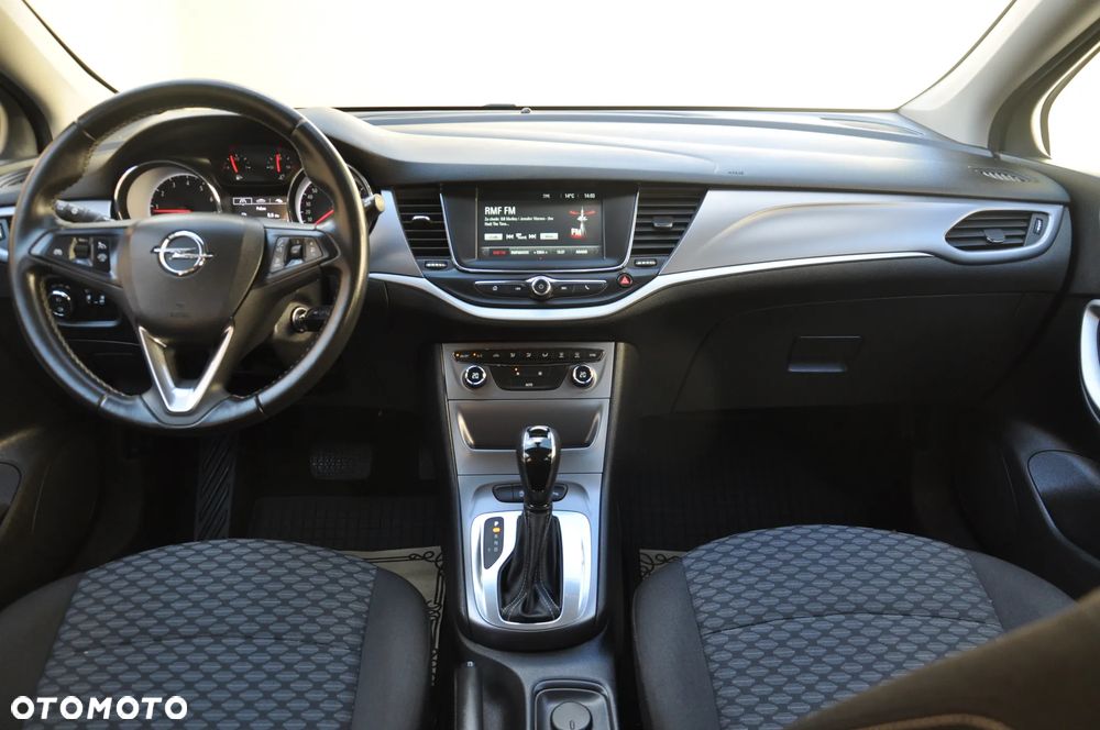 Opel Astra 1.4 T Dynamic S&S - 14
