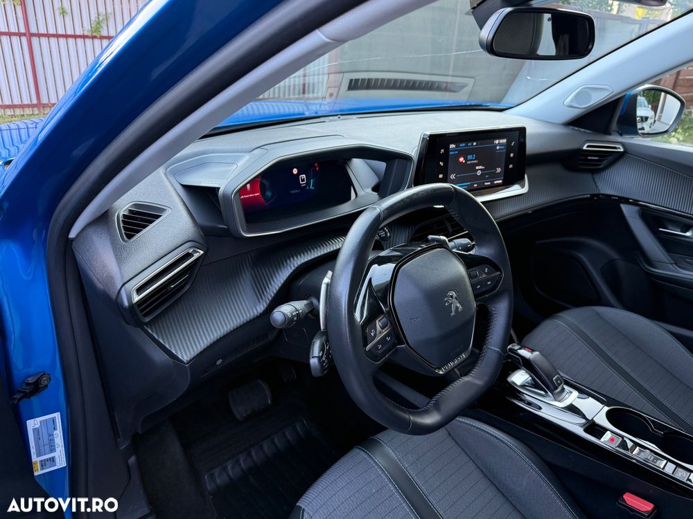 Peugeot 2008 1.5 BlueHDI EAT8 STT Allure Pack - 13