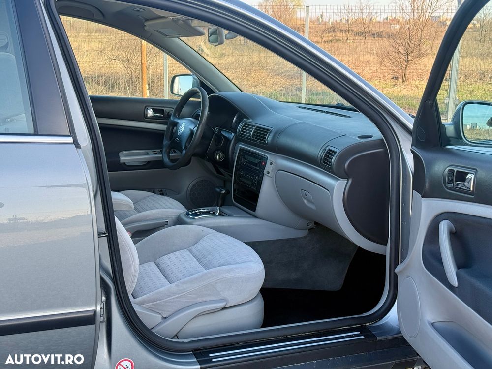 Volkswagen Passat - 8