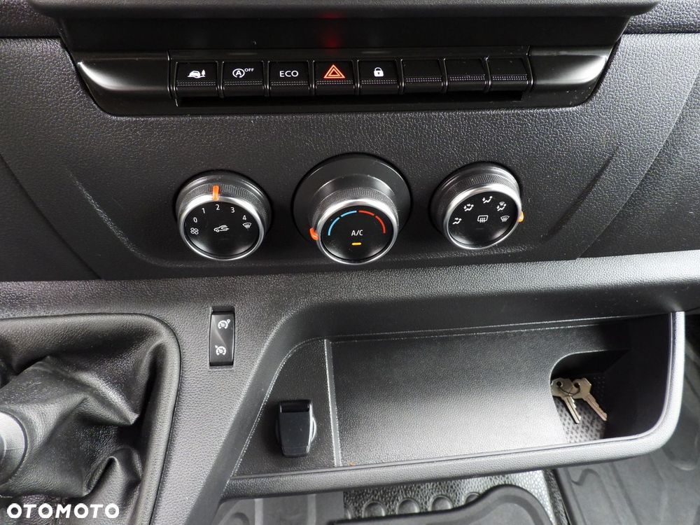 Renault MASTER  PLANDEKA 10 PALET WEBASTO TEMPOMAT LEDY PNEUMATYKA KLIMATYZACJA  165KM - 34