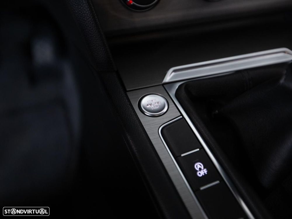 VW Passat Variant - 26