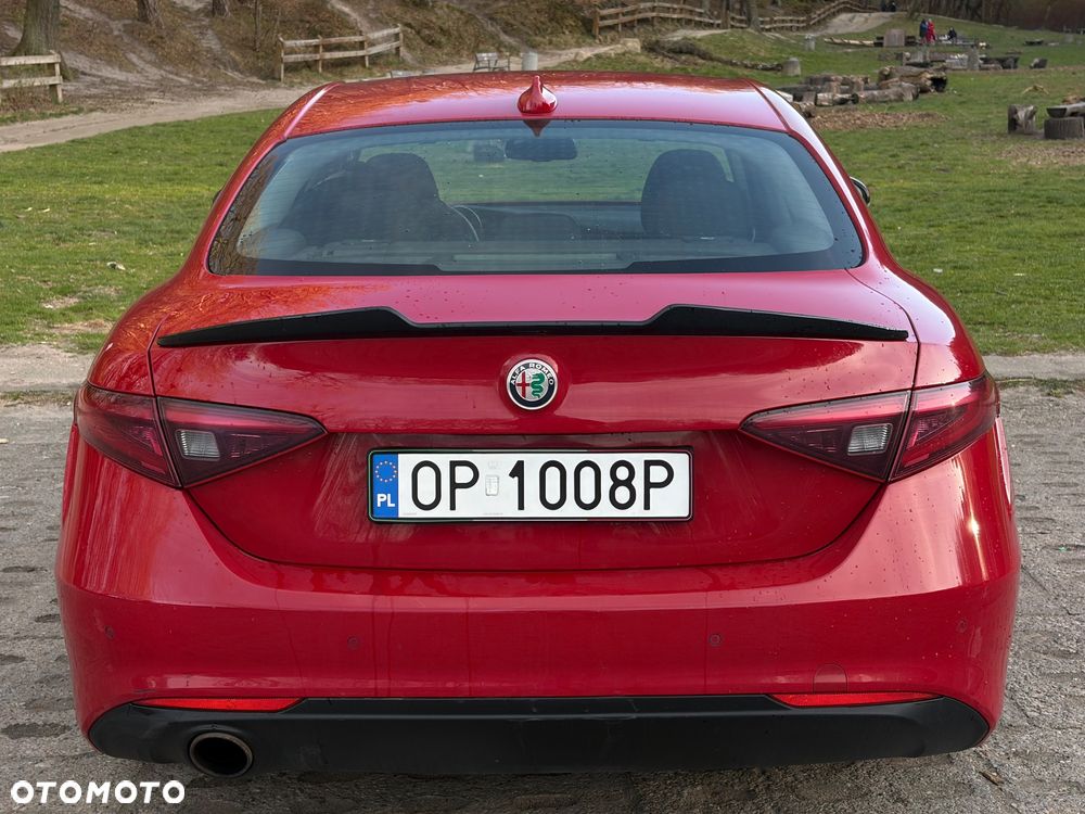 Alfa Romeo Giulia - 7