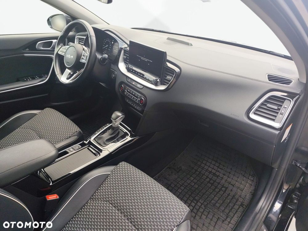 Kia Ceed - 20