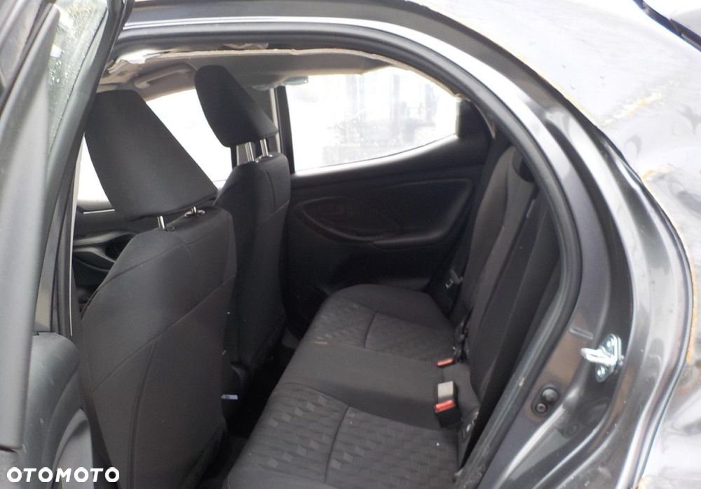 Toyota Yaris - 22