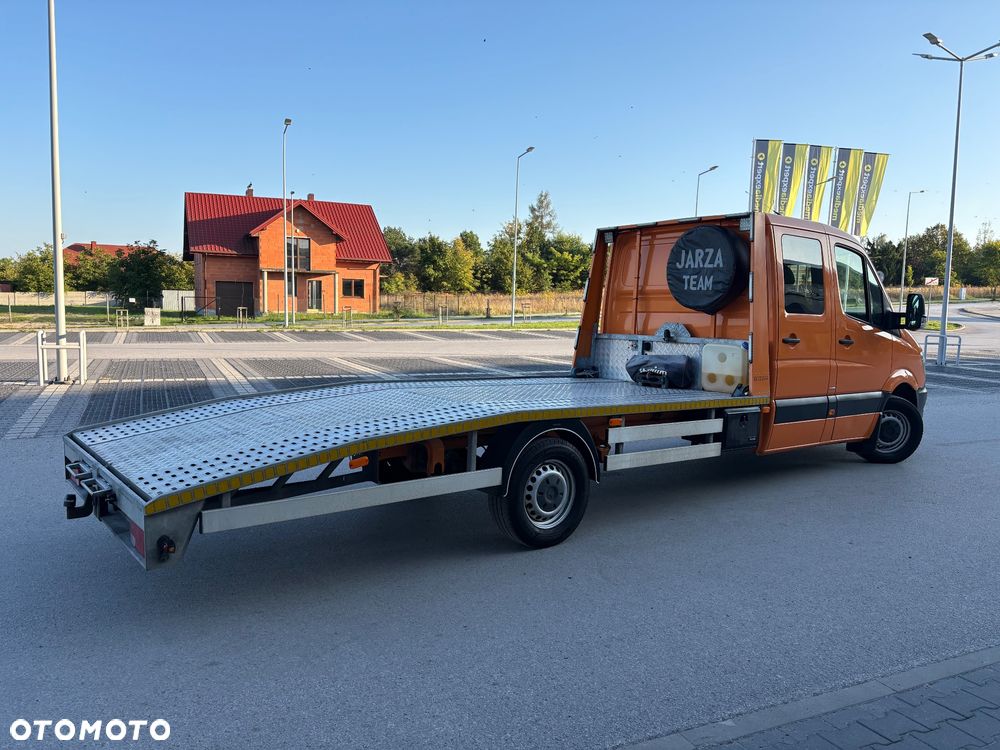Mercedes-Benz Sprinter - 5