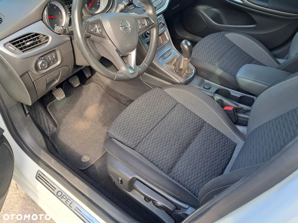 Opel Astra 1.5 D Start/Stop 120 Jahre - 13
