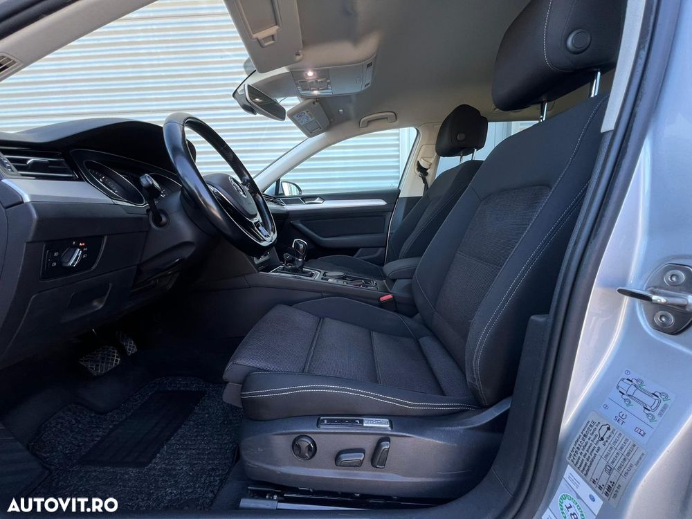 Volkswagen Passat 2.0 TDI DSG Comfortline - 10