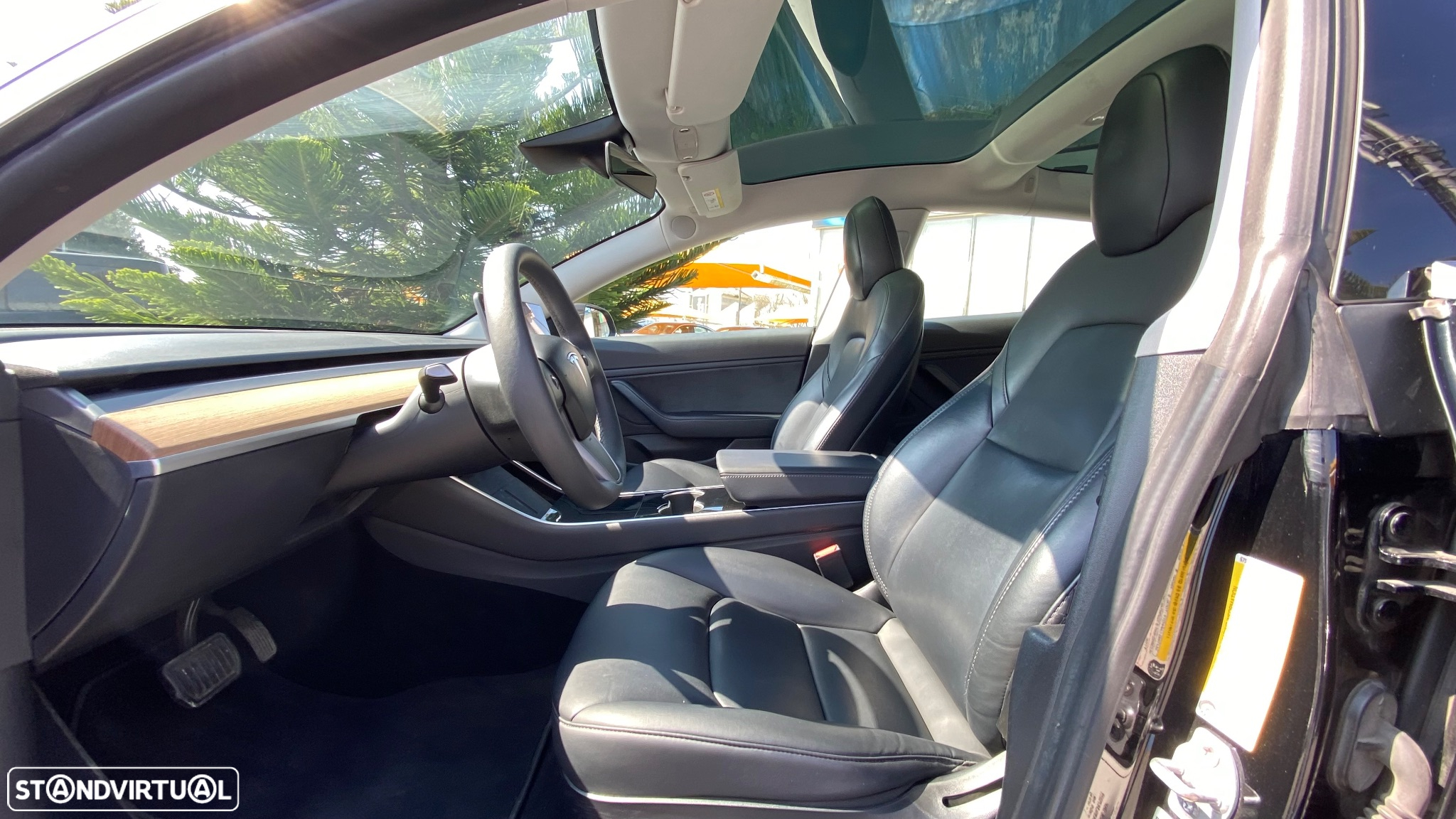 Tesla Model 3 Long-Range Dual Motor AWD - 24
