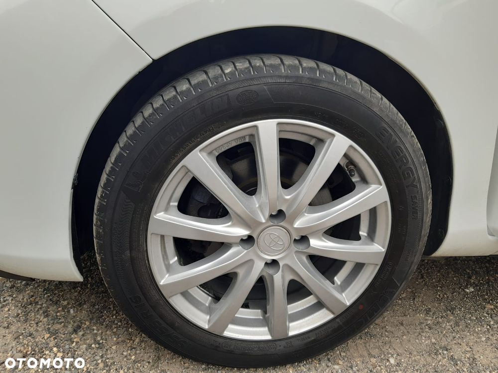 Toyota Yaris 1.5 Premium CVT - 15