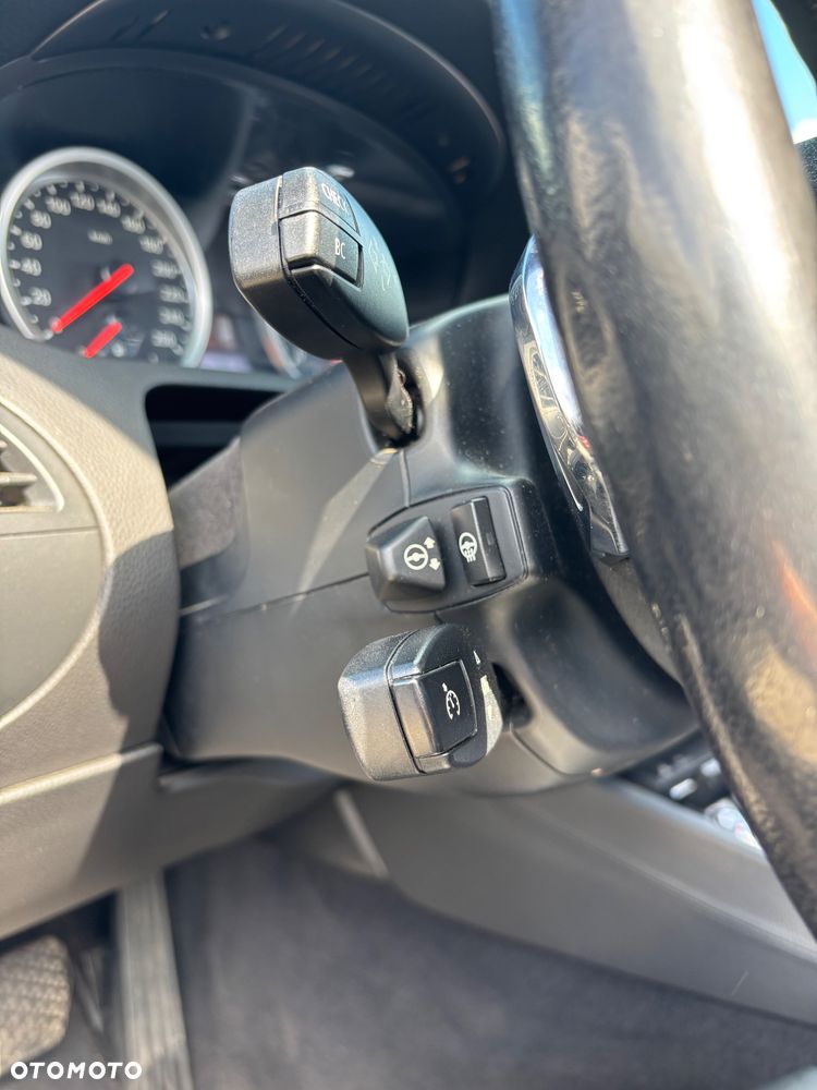 BMW Seria 6 650 i - 14