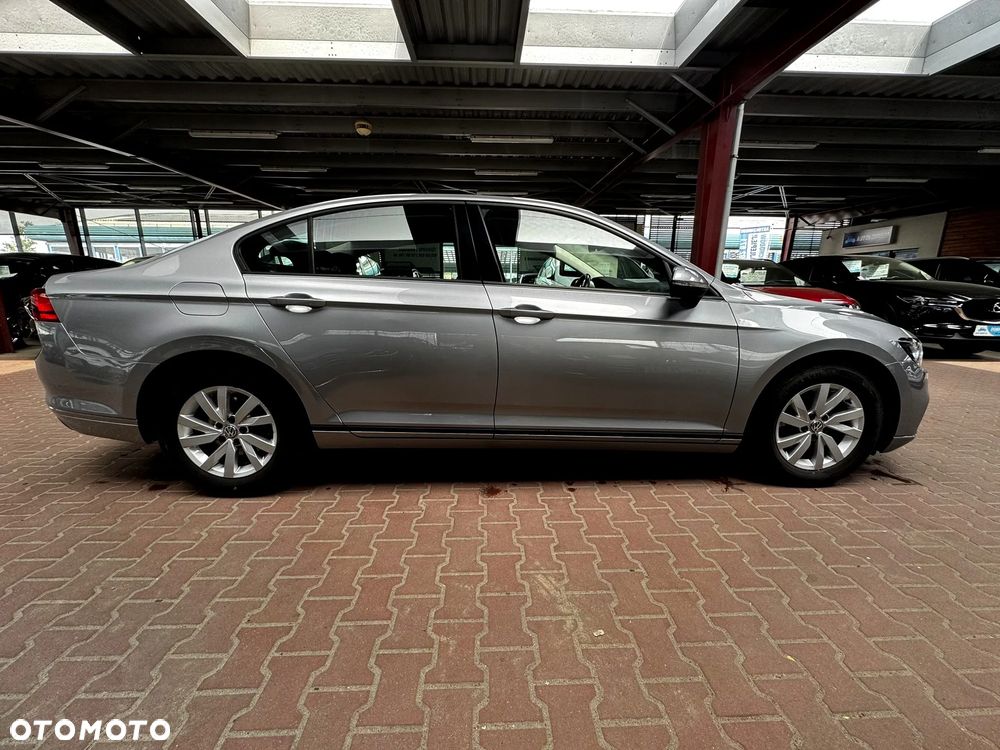 Volkswagen Passat 1.5 TSI EVO Business - 8