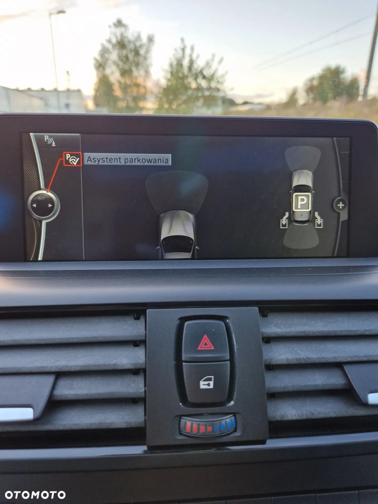 BMW Seria 1 120d Sport Line - 23