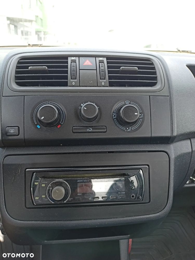 Skoda Fabia - 10