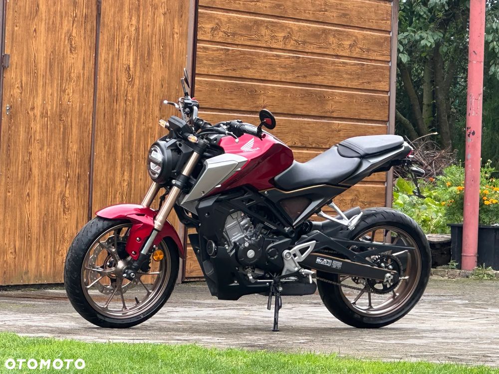 Honda CB - 10