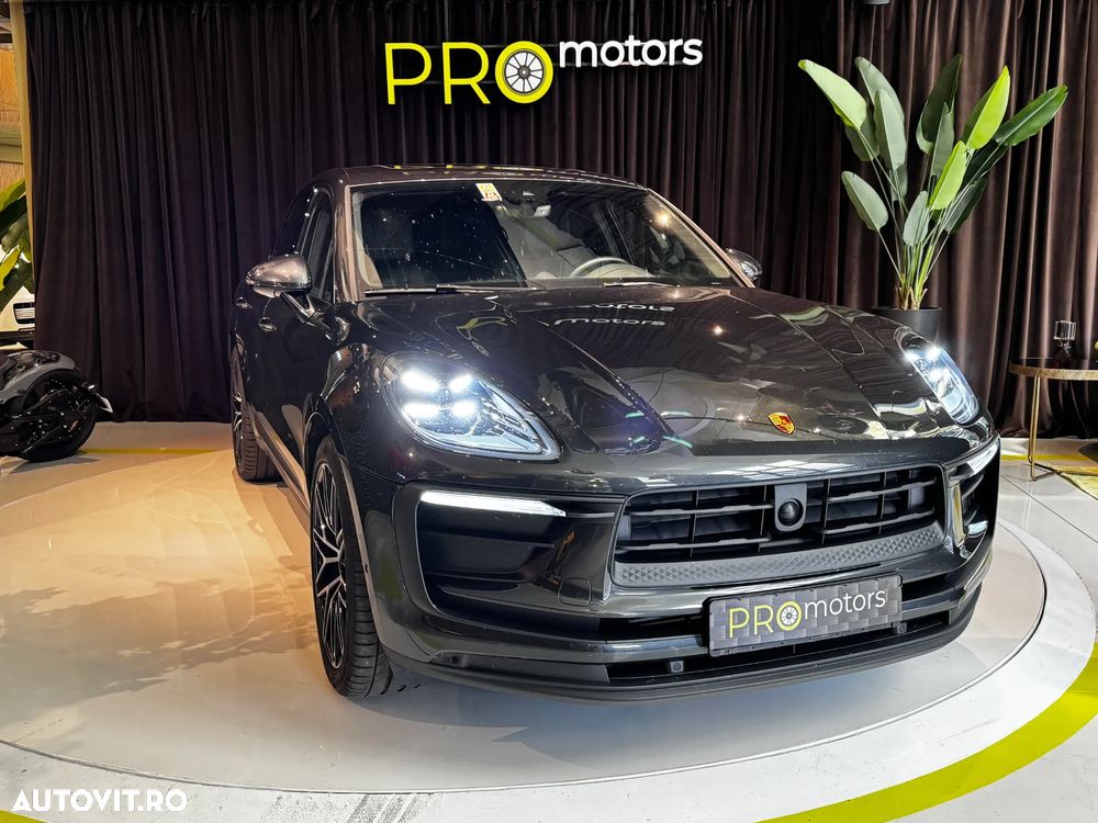 Porsche Macan Standard - 2