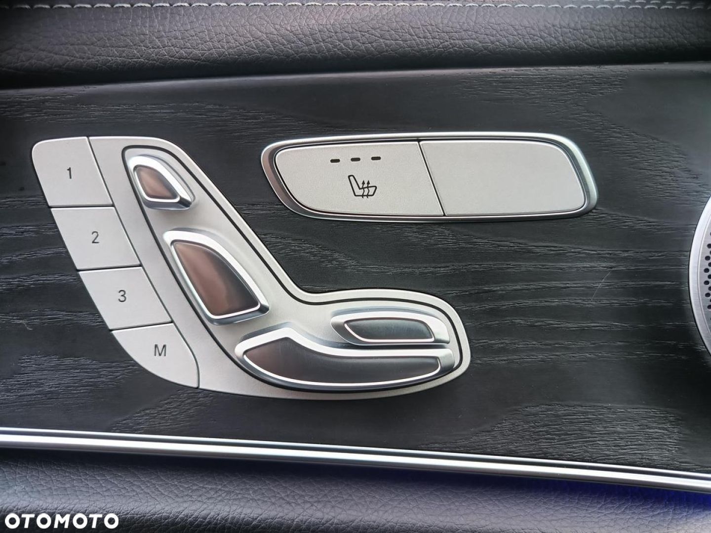 Mercedes-Benz Klasa E - 25